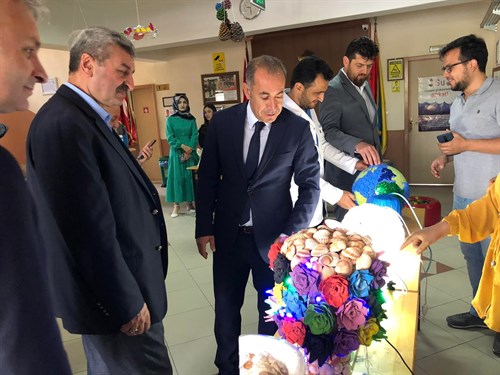 Sebahat İsmet Erdem Anadolu Lisesi'nden "Geri Dönüşüm Ve Sıfır Atık Sergisi "